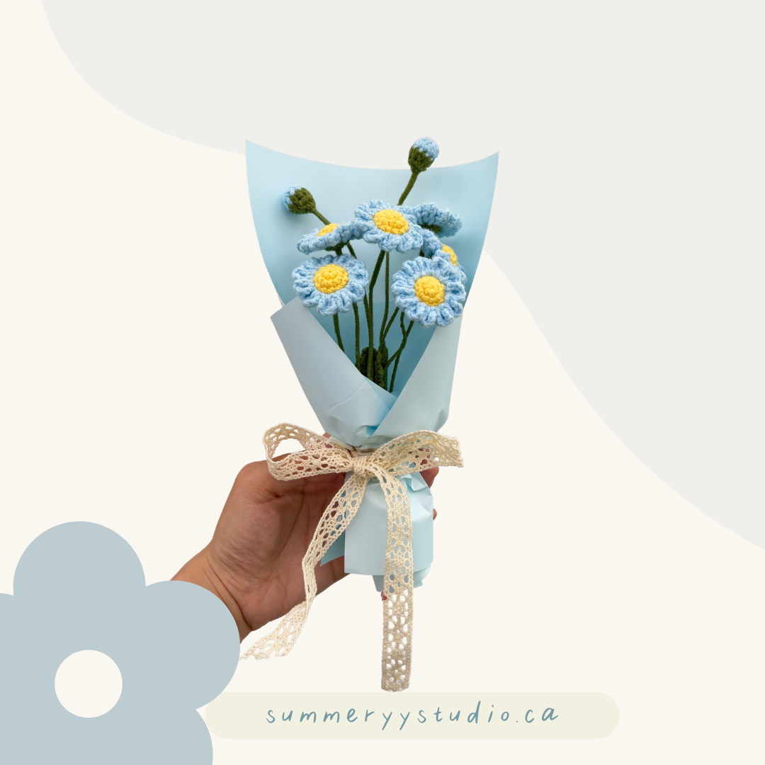 Mini Daisy Crochet Bouquet