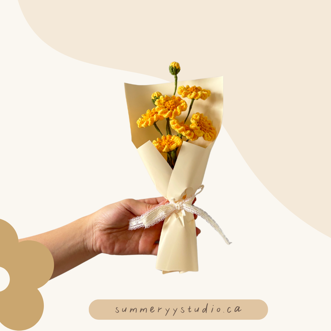 Mini Daisy Crochet Bouquet